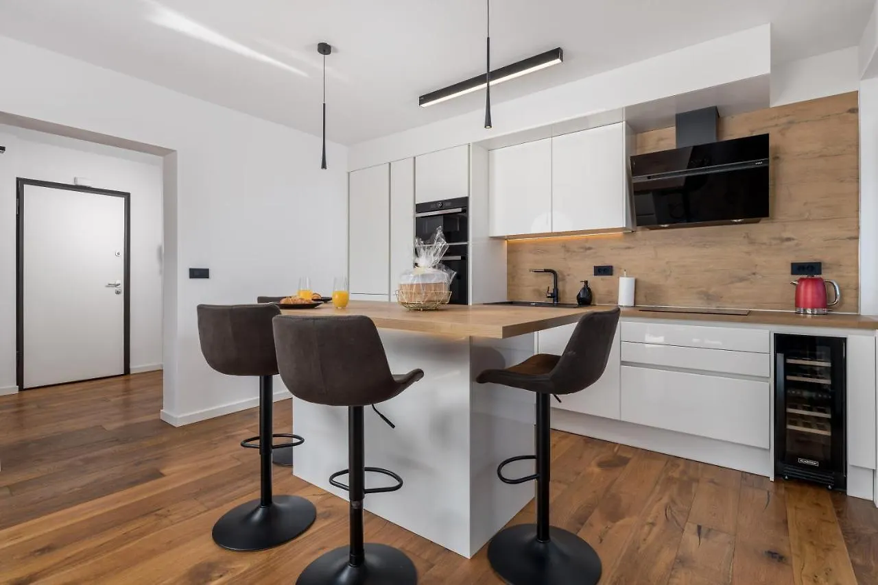 Aenei Delux Apartment Rijeka