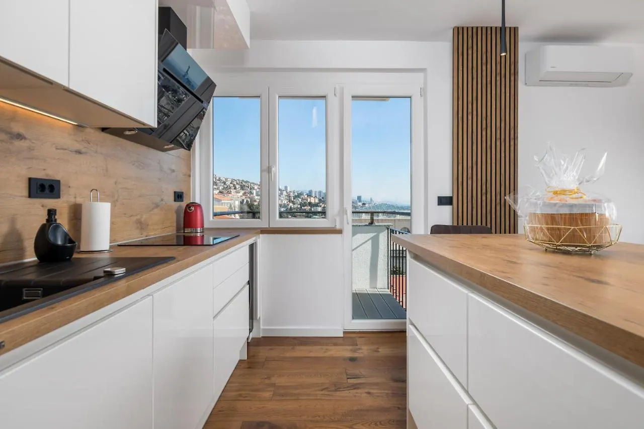 Aenei Delux Apartment Rijeka