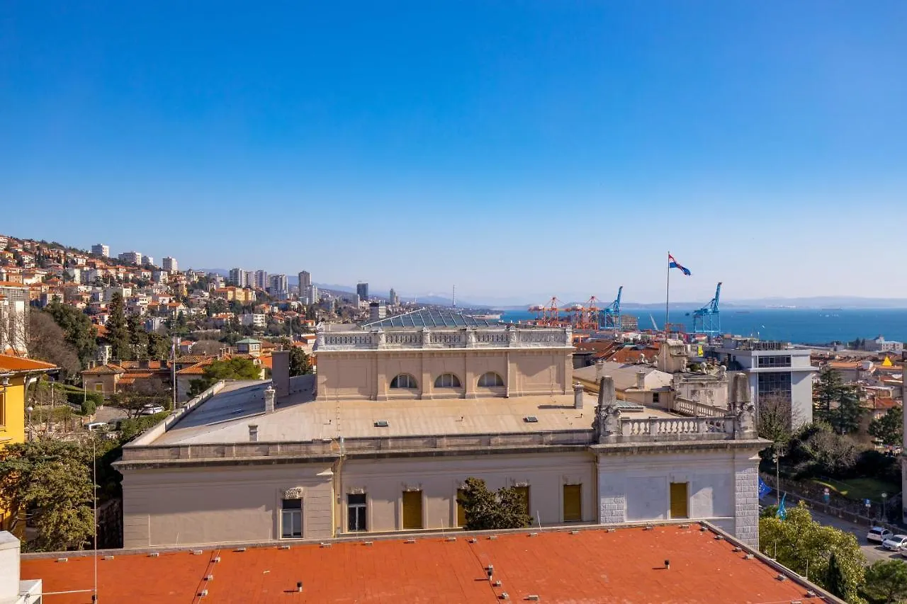 Aenei Delux Apartment Rijeka