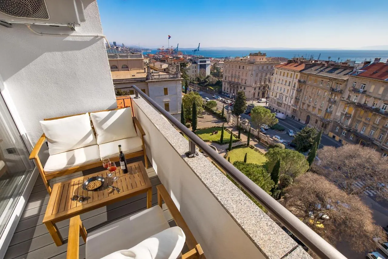 Aenei Delux Apartment Rijeka