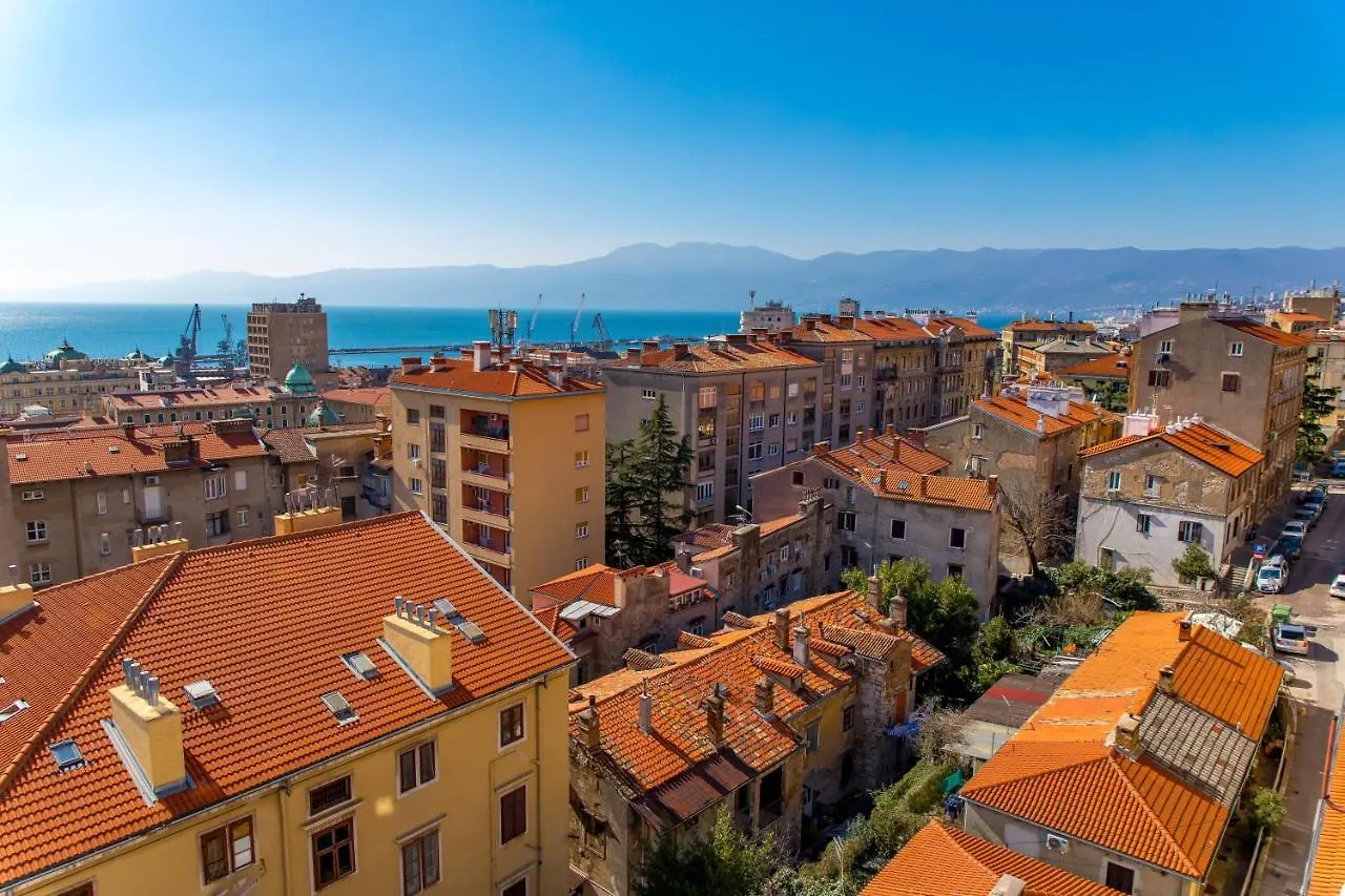 Aenei Delux Apartment Rijeka